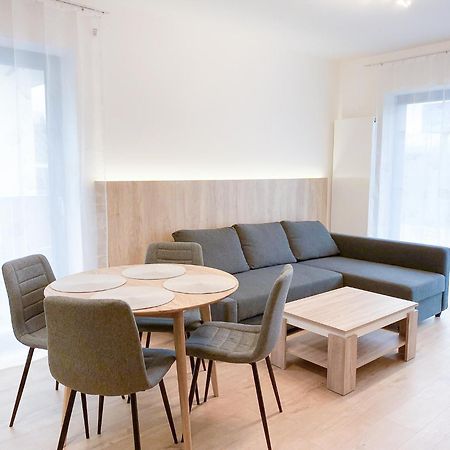Riverfront Apartment Bešeňová Zewnętrze zdjęcie